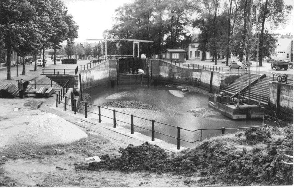 Spuisluis leeg voor onderhoud 1998